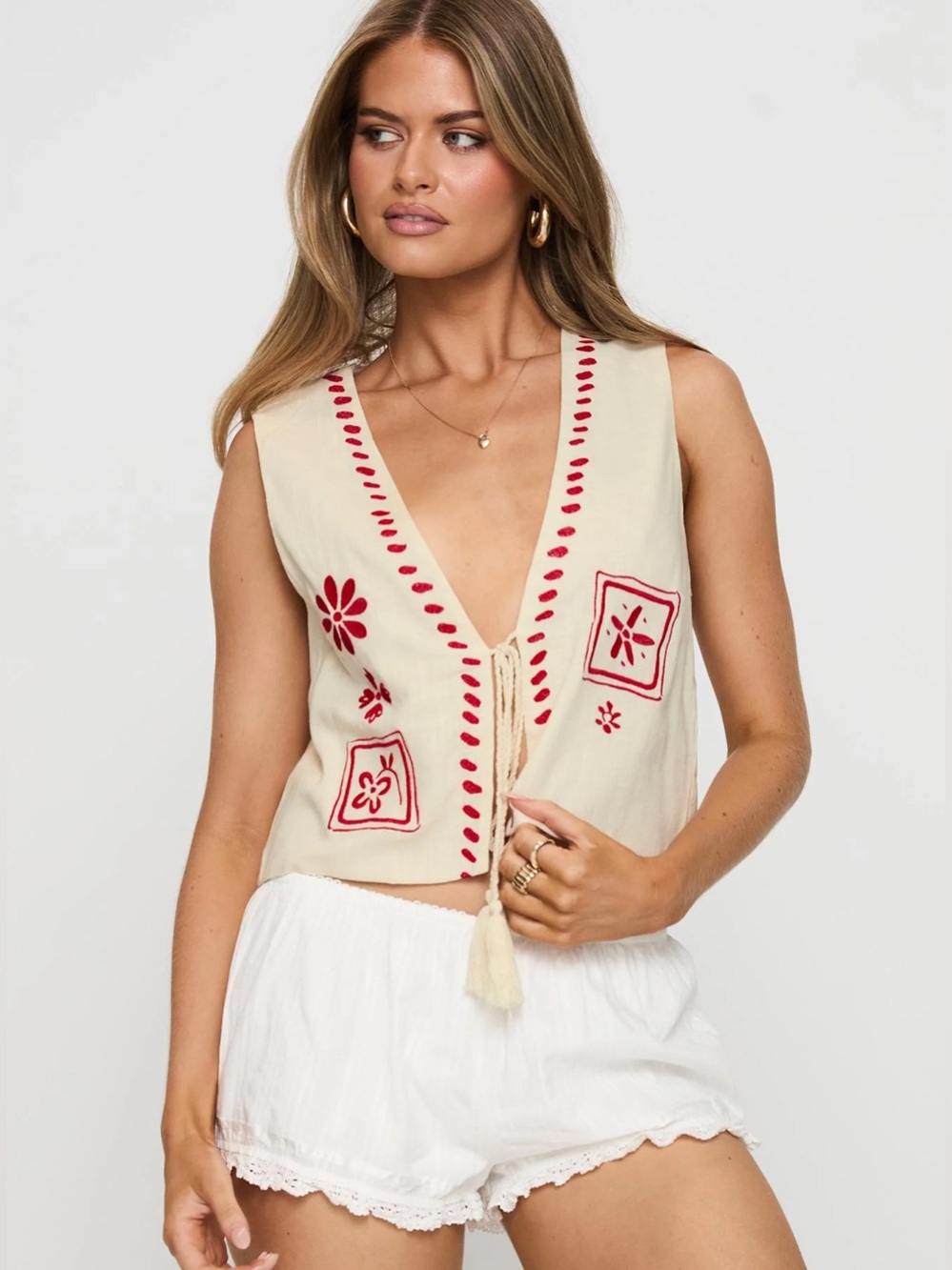 PRINCESS POLLY Grazia *Linen* Blend Top Embroidered Vest Cream / Red SIZE 4